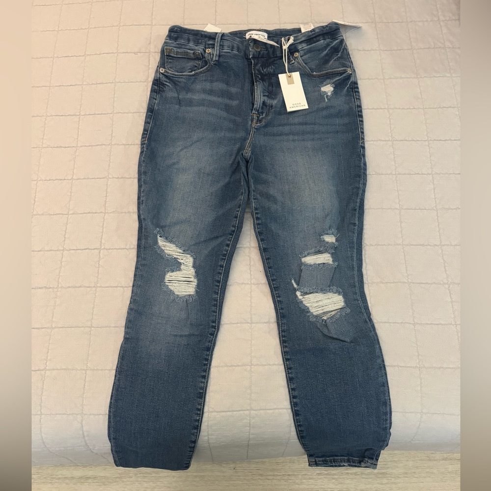 Good American. Good Legs Crop Jeans